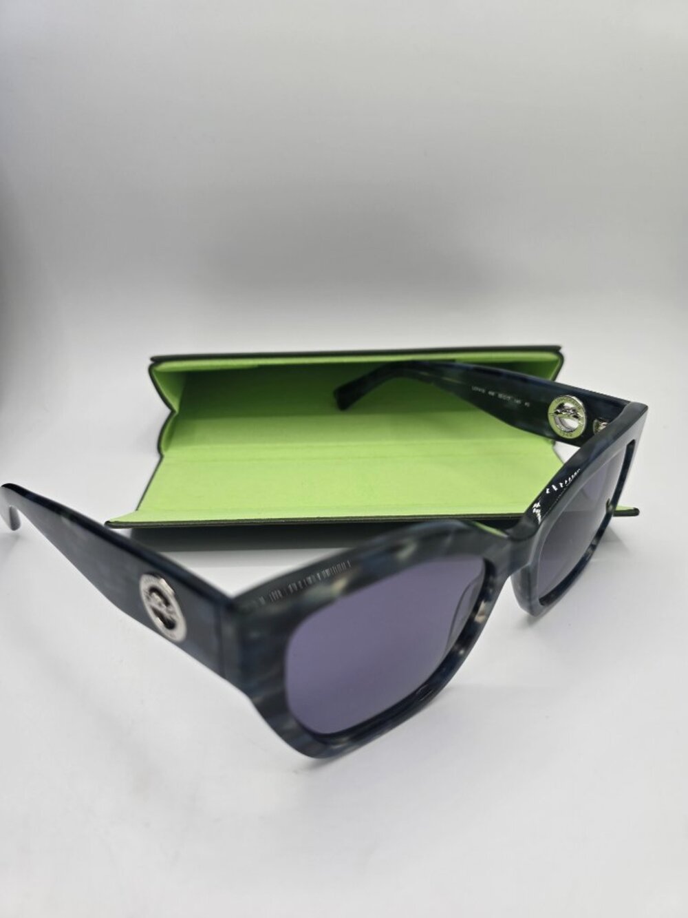 Longchamp LO741S Blue Tortoiseshell Women's Sunglasses & Case - New